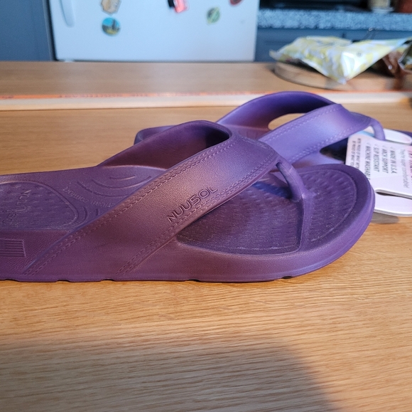 Sandles - Picture 4 of 5